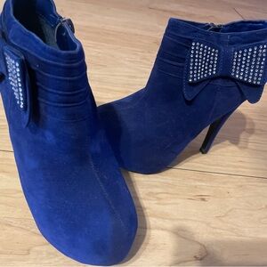 Delicacy heels-size 7.5 women